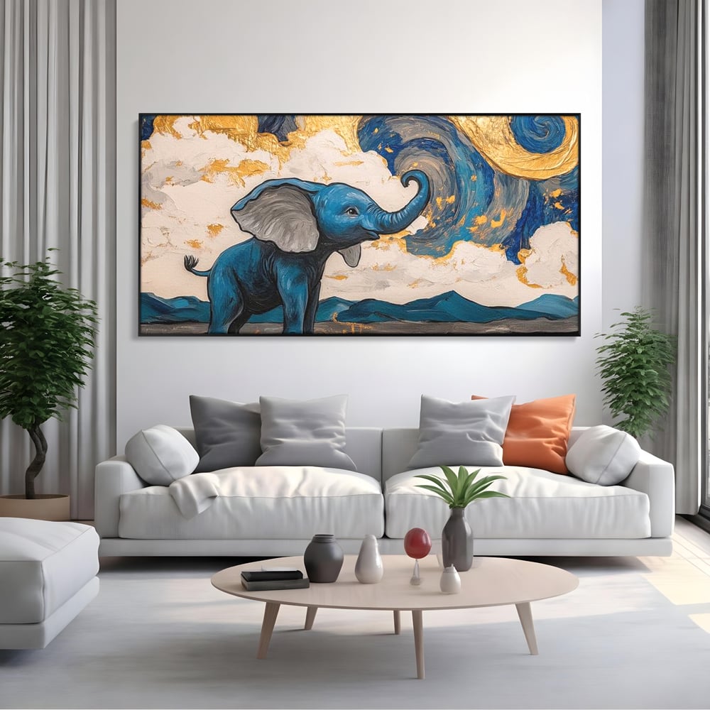 Tablou canvas cu tablou canvas cu elefant albastru, in rama de aluminiu negru, pe perete intr-un living